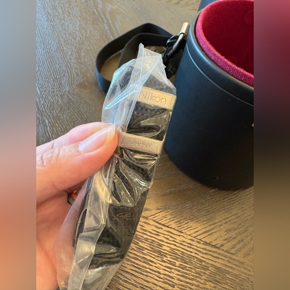 Nikon CL-76 Lens Hard Case for Nikon 17-35 / 2.8D Black Leather - Picture 9 of 9